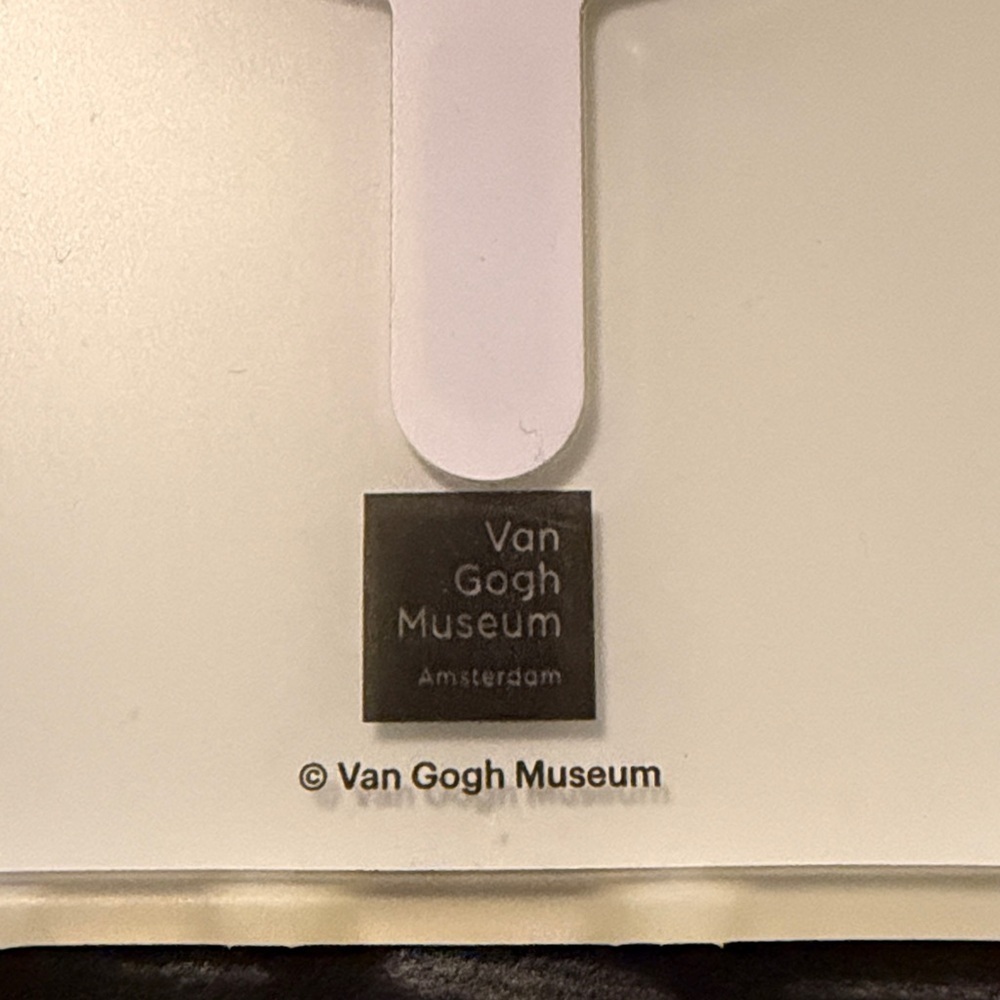 Vincent’s Admired Garden Van Gogh Museum Case - Picture 2 of 4